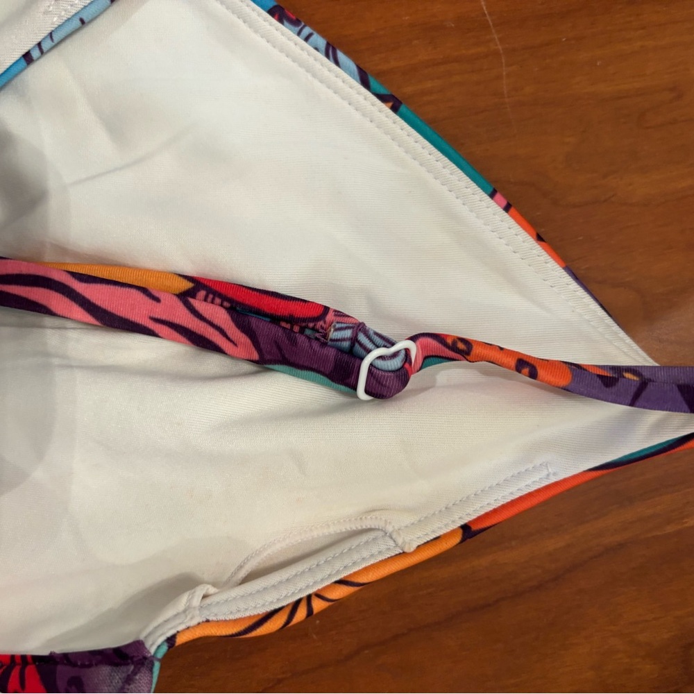 Lot of 2 Born Primitive Swim Bikini Tops Size Small - Picture 11 of 14